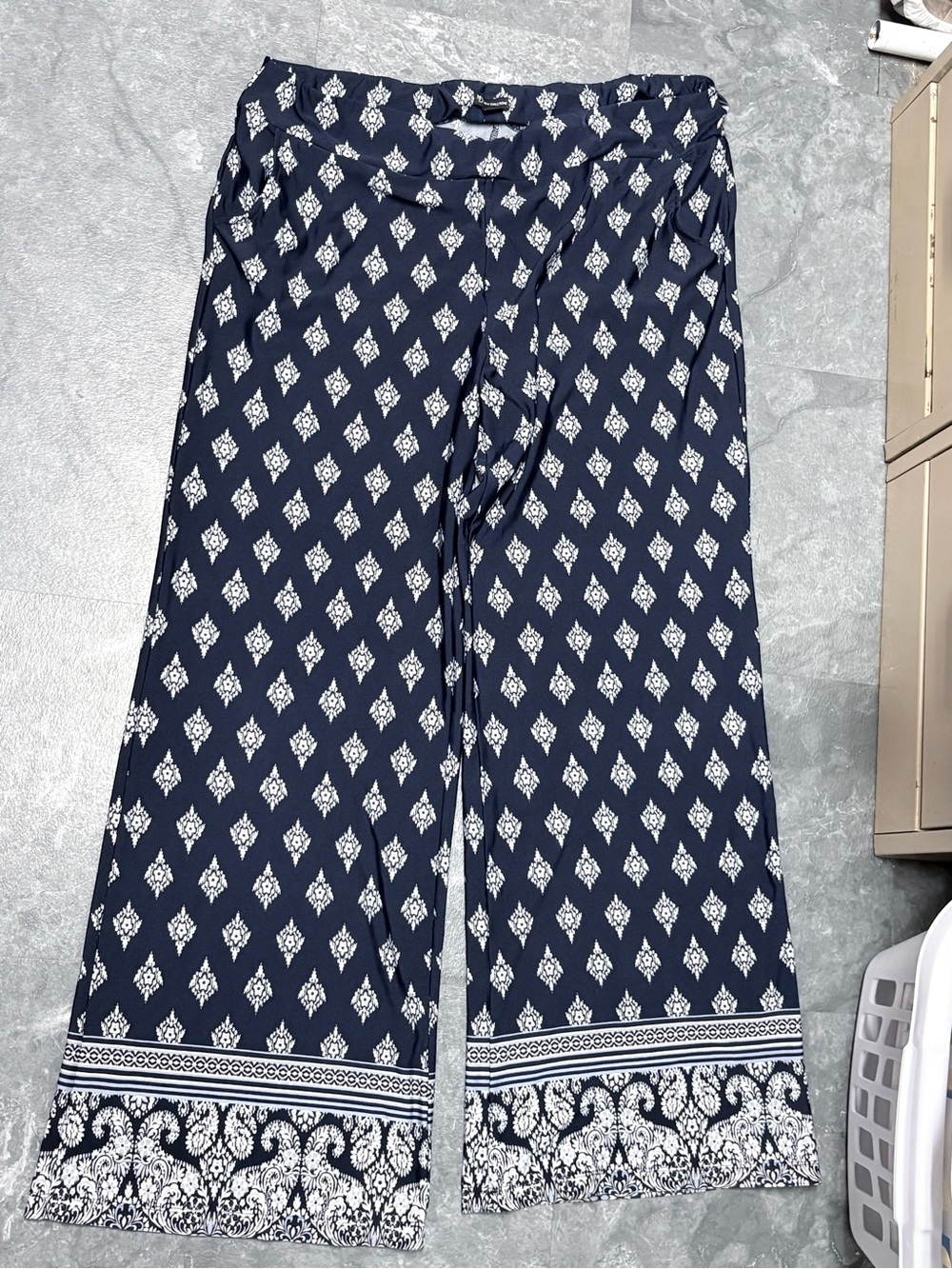 Navy Printed Wide-Leg Pants